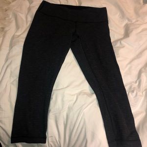 Patterned Cropped lululemon leggings!